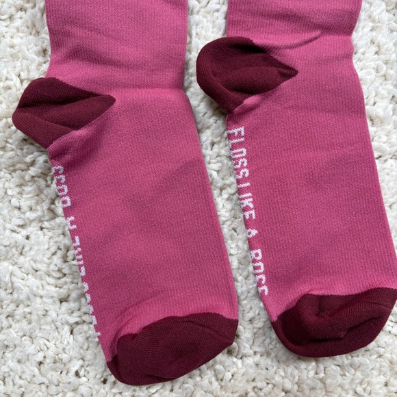 FIGS Floss Like a Boss Knee High Compression Socks Size L Pink Burgundy - Picture 3 of 5